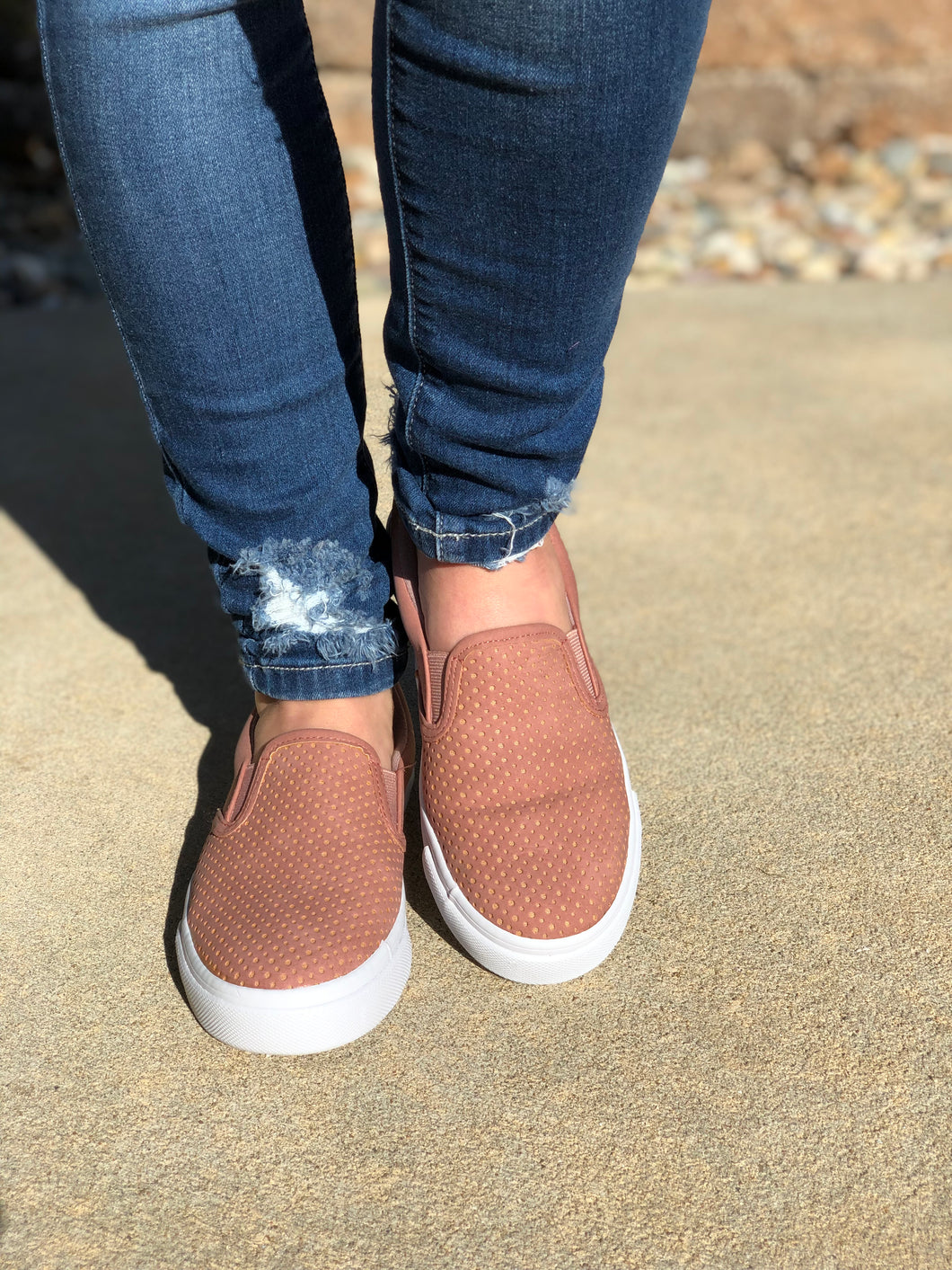 Tracer Perforated Slip On Sneaker - Mauve