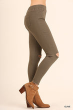 Olive Knee Cut Freyed Crop Jeggings